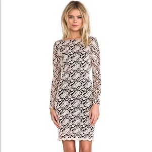 Alice + Olivia khloe dress
